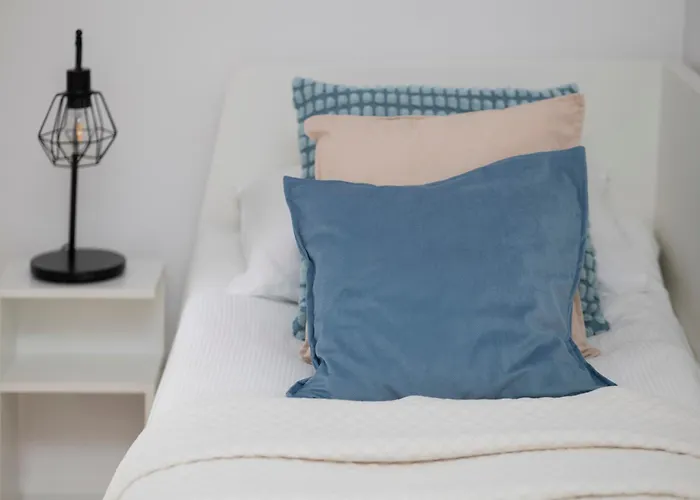 Daire Comfortable With Two Bedrooms & Parking By Renters Varşova